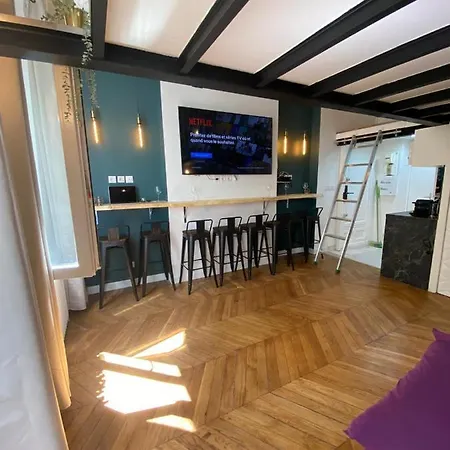 Beautiful Mini Loft Near Saint-lazare