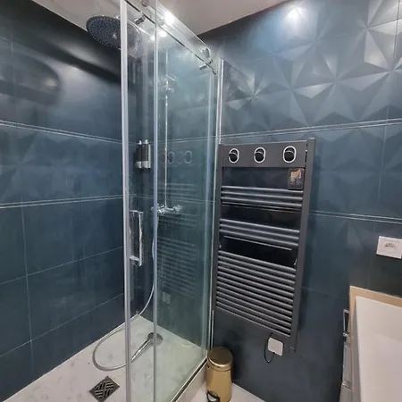 Beautiful Mini Loft Near Saint-lazare Ξενοδοχείο με διαμερίσματα 3*