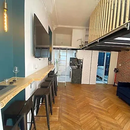 Aparthotel Beautiful Mini Loft Near Saint-lazare Parigi