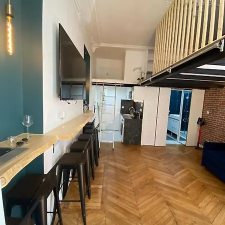 Beautiful Mini Loft Near Saint-lazare Paříž